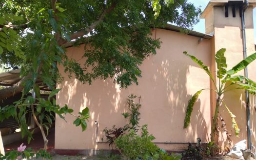 House with land for sale in Navatkuli