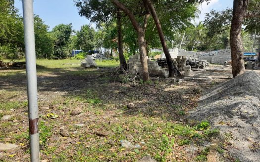 Land for sale in Columbuthurai