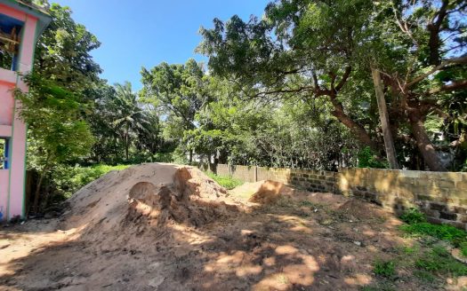 Land for sale in Temple road, Mudamavady.