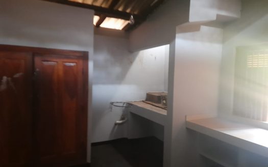 4 bedroom house for sale in Ambalavanar road, Uduvil.