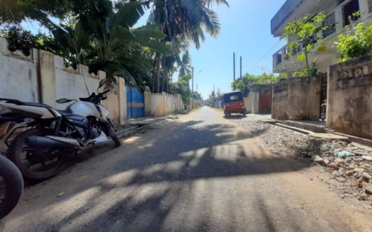 3 Bedroom House for sale Near 5-Junction Jaffna.