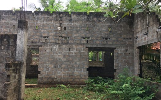 Fully unfinished house for sale in Earlalai.