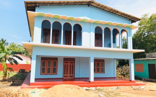 House for sale in Thumpalai PointPedro