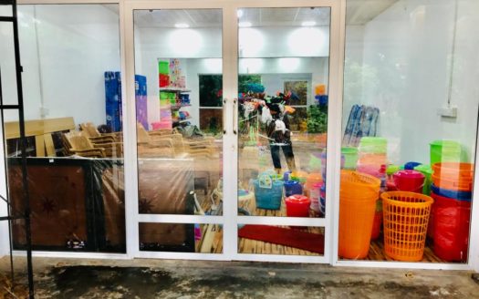 Food city and house for sale at Chunnakam road Puttur.
