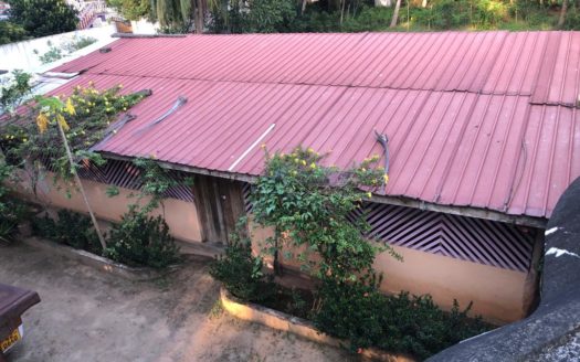Land for sale with two houses in poonthoddam