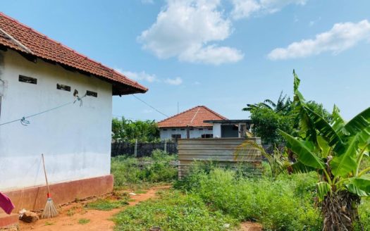 House with land for sale in Chunnakam