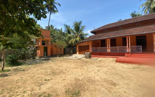 Beautiful house for sale 500 meters from kaddudai,manipay junction