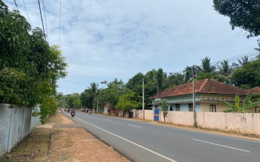 Land for sale in 50m from KKS road near Mallakam junction