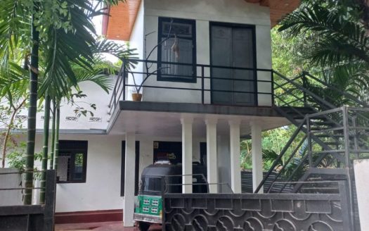 3 Bedroom with House for sale In Anaikoddai