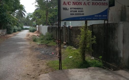 Guest house and hostel for sale in Vavuniya Kandy Road