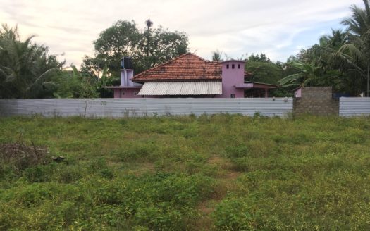 Land for sale in Kondavil