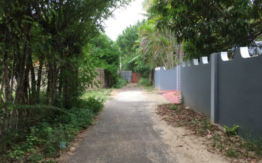Land for sale in Kondavil