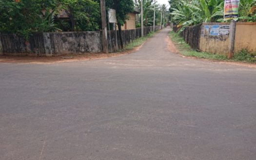 Land for sale opposite Palani Murugan Temple on Irupalai Road in Kondavil