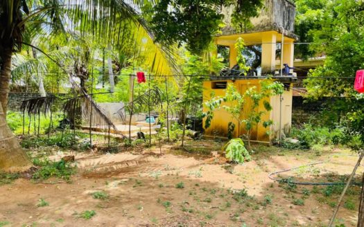 House for sale 100m from Urumpirai junction