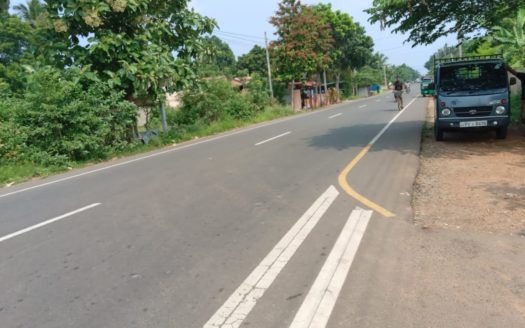 Land for sale 100 meters from Urumbrai Hindu College
