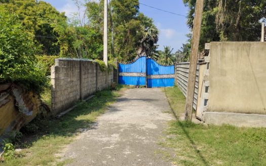 Land for sale in Kurunagar beach road