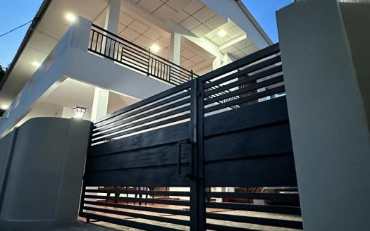 Apartment luxury house for sale behind sathosa near achuveli bus station
