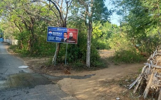 Land for sale in Pandatharippu Amman Road.