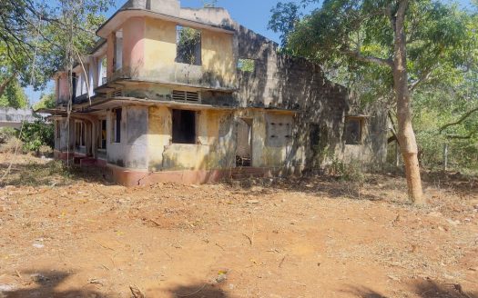 Land for sale in Thellipalai at near the 100 m from Kangesanthurai Road