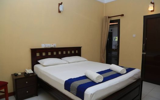 Hotel for sale in Pointpedro Jaffna road
