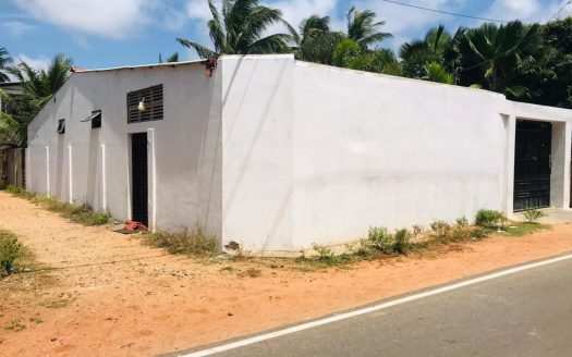House for sale near Chundukuli (Swamiyar Road side)