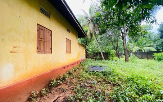 Road facing land for sale at kondavil