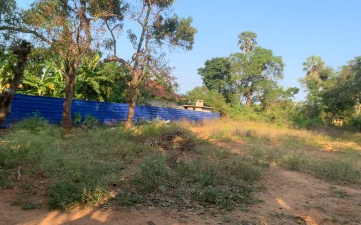 Land for sale in Mavittapuram
