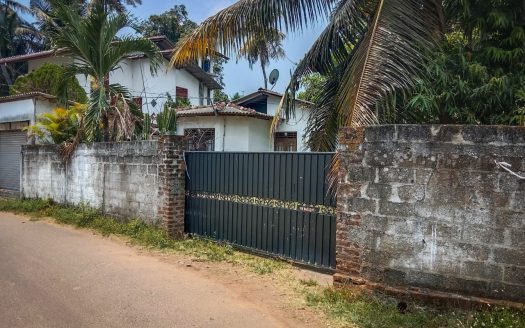House with Shop for sale in Kandana