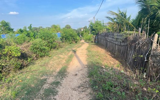 Land for sale in Navatkuli