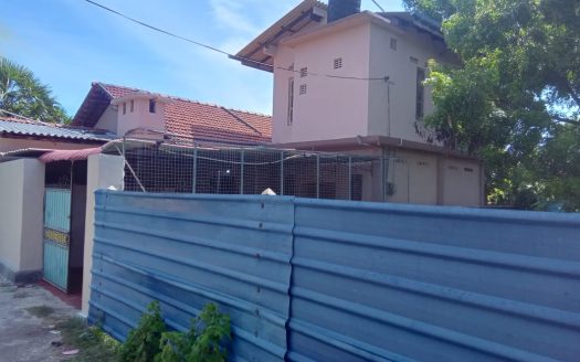 House for sale in A9 Road, Ariyalai
