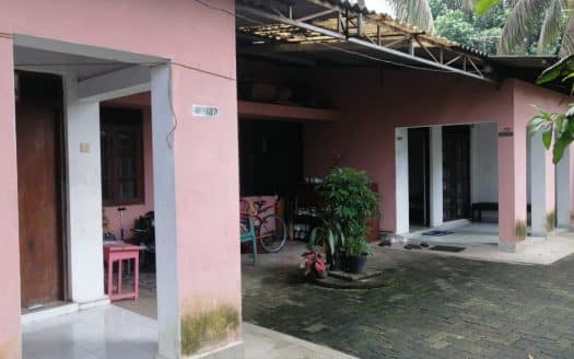 2 Houses for sale in Mattakkuliya, Colombo-15.