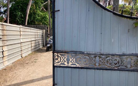 Land for sale in Kurunagar beach road