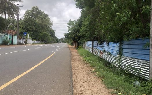 Land with old house for sale in Kopay