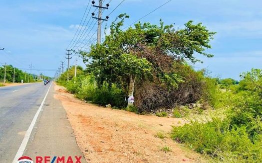 Land for sale in 6 th mile post , Trincomalee