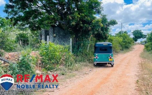Land for sale in Alesgarden Trincomalee.