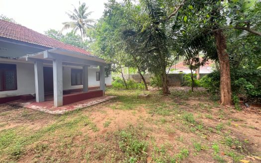 House for sale in Thavady