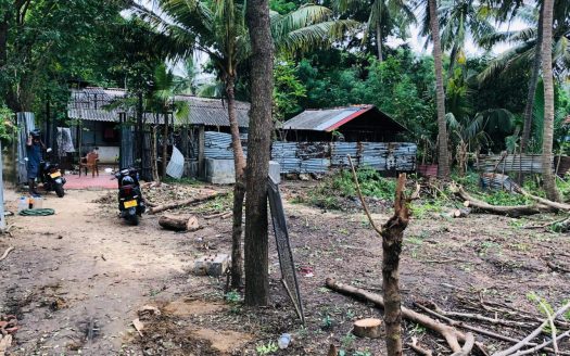 Land for sale in Swamiyar Road, Colombuthrai 👇
