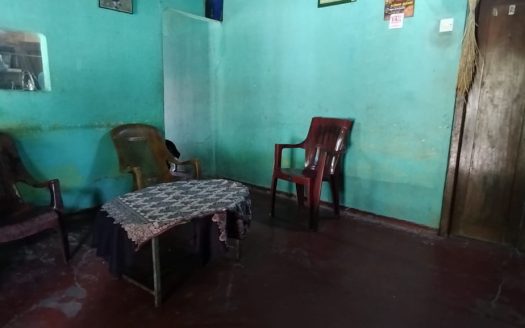 House for sale in Ariyalai