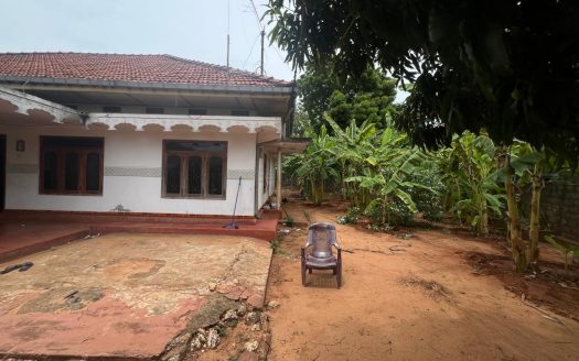 House with land for sale in Atchuveli rasapathai road