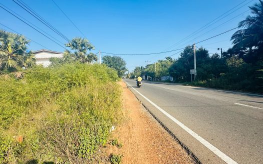 Nunavil A9 road facing land for sale