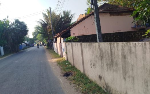 House for sale in the main road of Thirunelveli, Adiyapadam