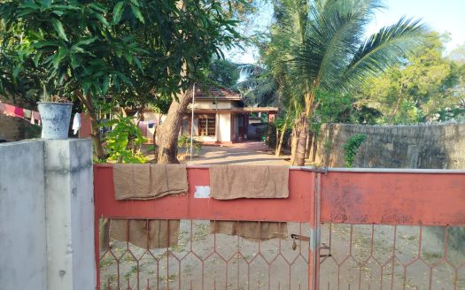 House for sale in the main road of Thirunelveli, Adiyapadam