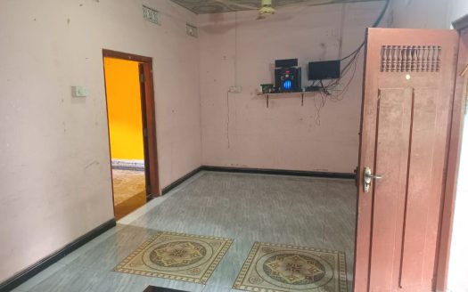 House for sale 100 meters from Puttur Road, Point Pedro.