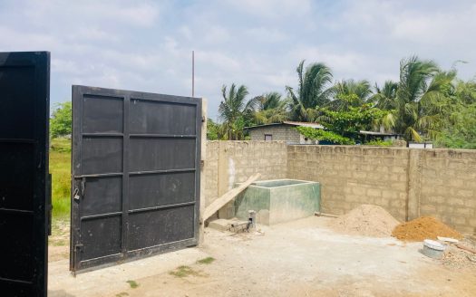 Upstair house for sale in Vannarpannai