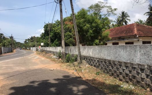 Land for sale in Uduvil, Manipay Road