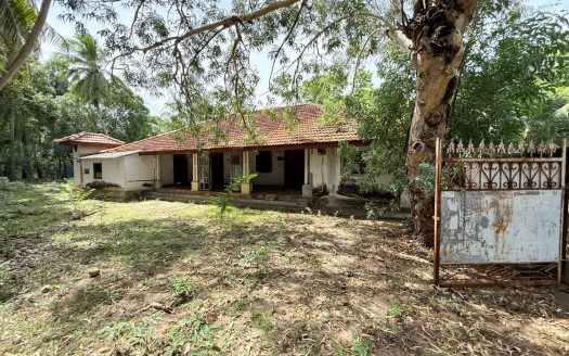 House with land for sale in karainagar