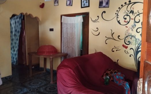 House for sale with land in Inuvil.