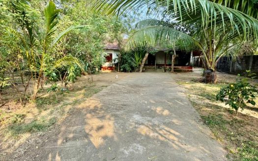 Land with Nachiyar’s house for sale in moolai