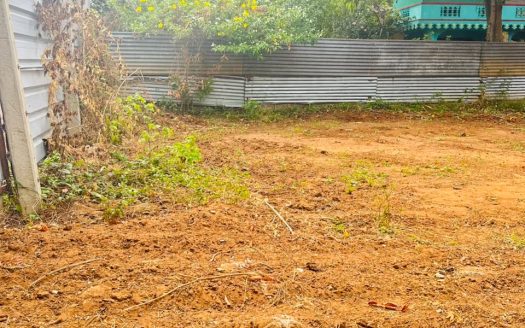 Land for sale in sudhumalai road in manipay
