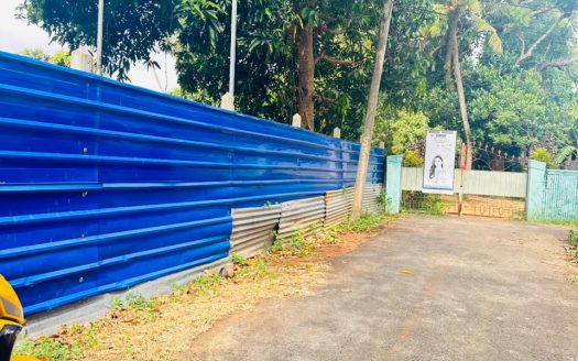 Land for sale in sudhumalai road in manipay